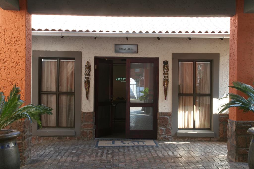 Villa Bali Luxury Guesthouse Bloemfontein Exterior photo