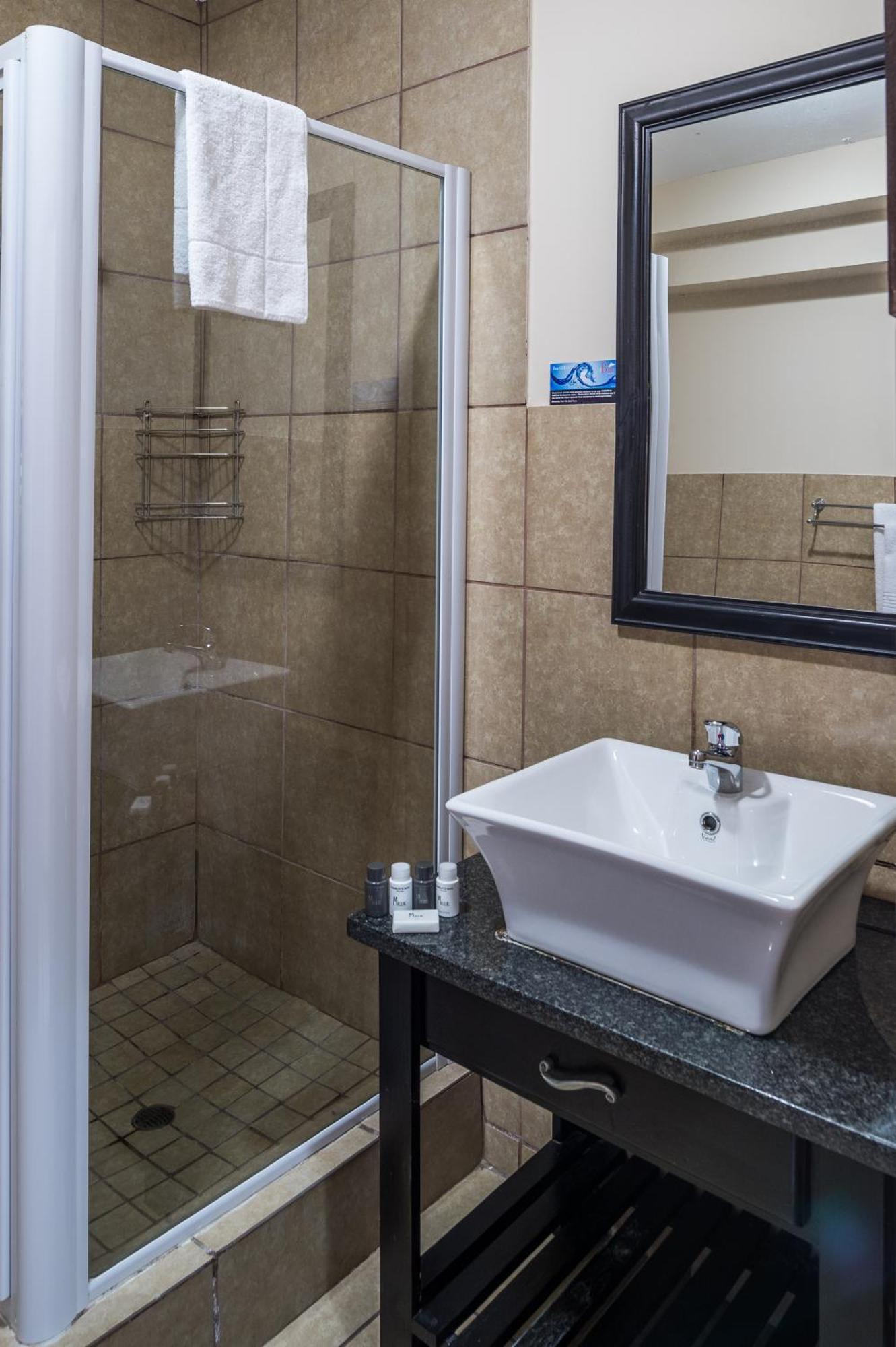 Villa Bali Luxury Guesthouse Bloemfontein Room photo
