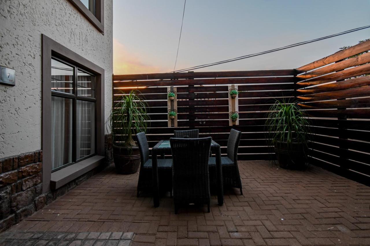 Villa Bali Luxury Guesthouse Bloemfontein Exterior photo