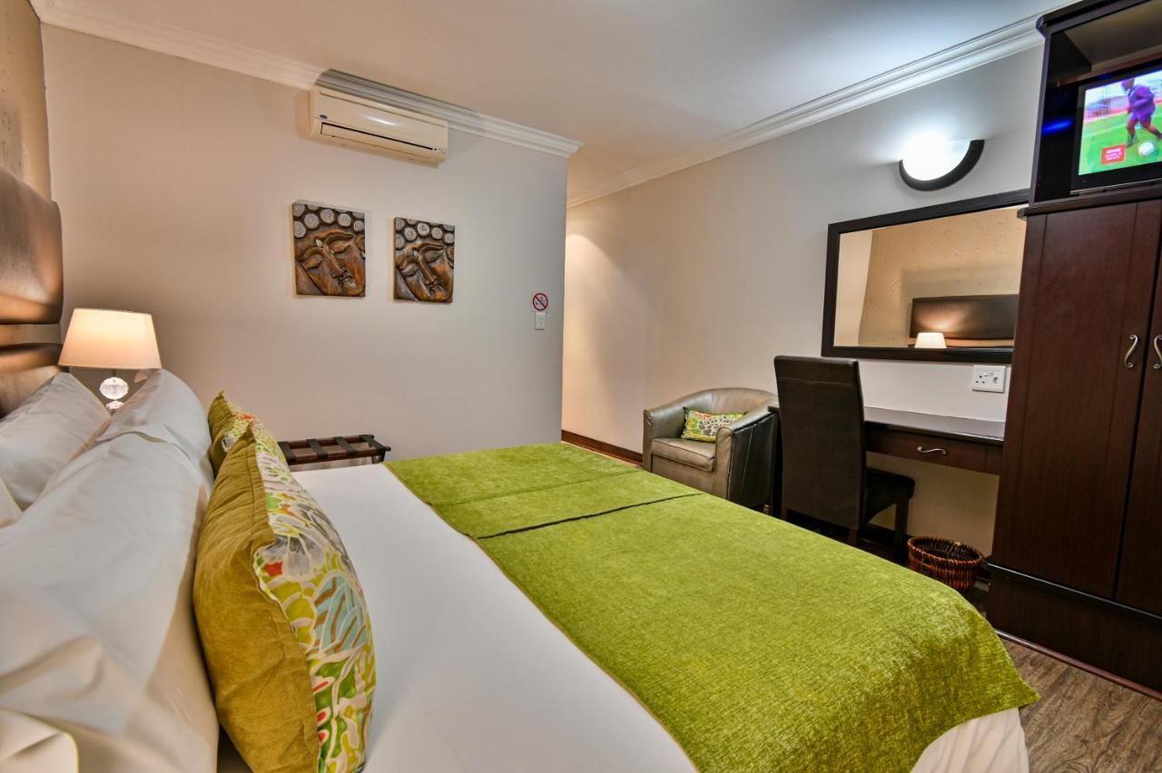 Villa Bali Luxury Guesthouse Bloemfontein Exterior photo